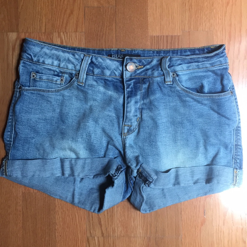 BDG cuffed shorts